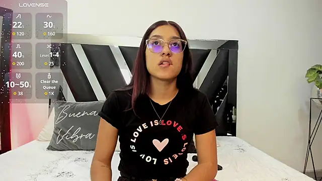 Mia Iron online show from May 20, 1:39 pm