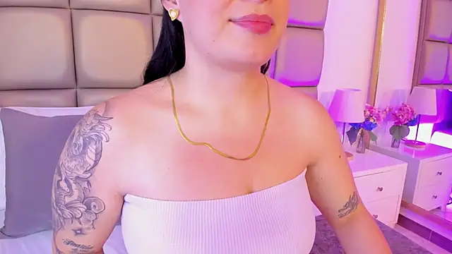 annybentleii online show from March 23, 7:18 pm