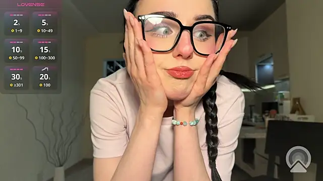 alicelanei online show from March 26, 8:03 pm