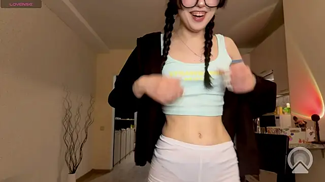 alicelanei online show from April 24, 7:27 pm