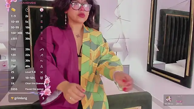 Snapshot of VinkSmokee chatting on March 29, 2:39 pm VinkSmokee online show from March 29, 2:39 pm