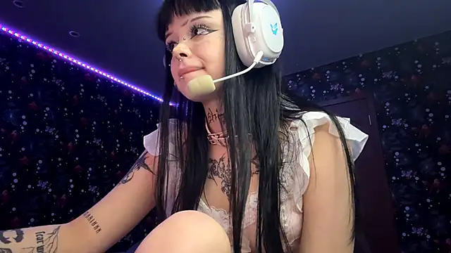 Luna Sohotti online show from February 28, 3:24 pm