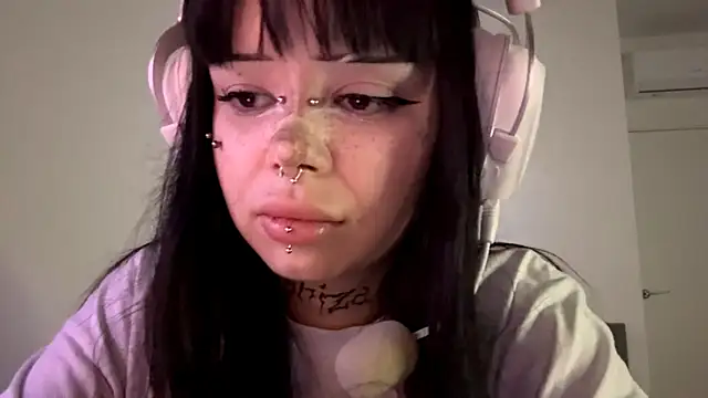 Luna Sohotti online show from March 29, 4:51 pm