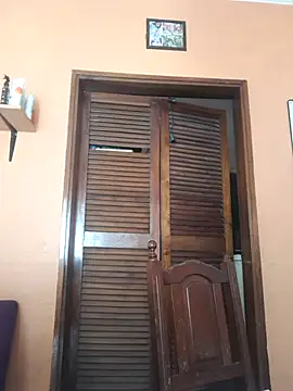 Snapshot of Lucia_queen chatting on March 31, 5:57 pm Lucia queen online show from March 31, 5:57 pm