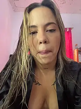 estefasinclair online show from February 25, 7:34 pm