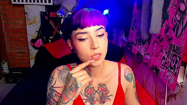 nova kitttyy online show from March 23, 11:42 pm