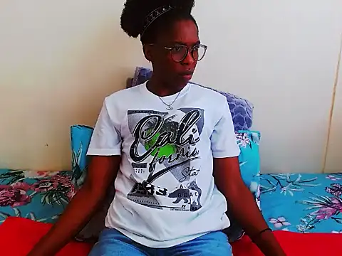 ChocoSlenderXXX online show from April 28, 11:59 am