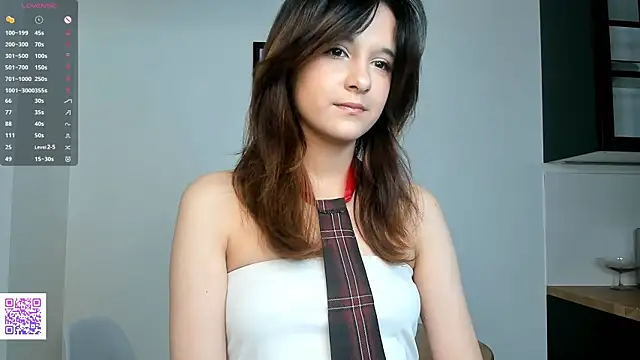 GrayceVavra online show from May 14, 4:14 pm