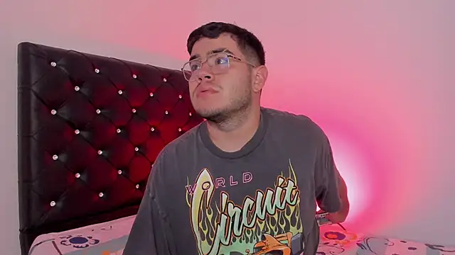 Joseph connor5 online show from March 1, 1:40 am