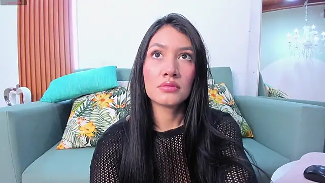 Violett Rosse  online show from March 3, 2:56 pm