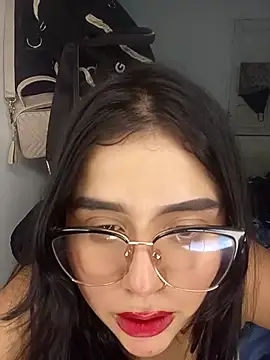 mila quin online show from May 6, 5:25 am