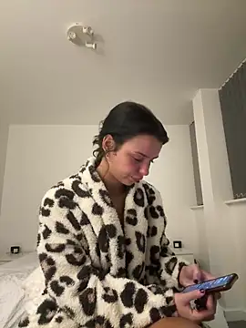 Amberbanxx online show from March 17, 9:40 pm