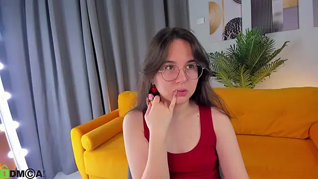 leylamirage online show from May 3, 12:22 pm