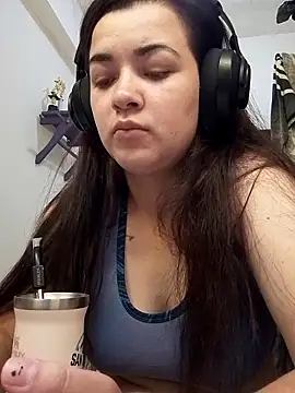 Snapshot of miagoddess88 chatting on February 17, 3:08 pm miagoddess88 online show from February 17, 3:08 pm