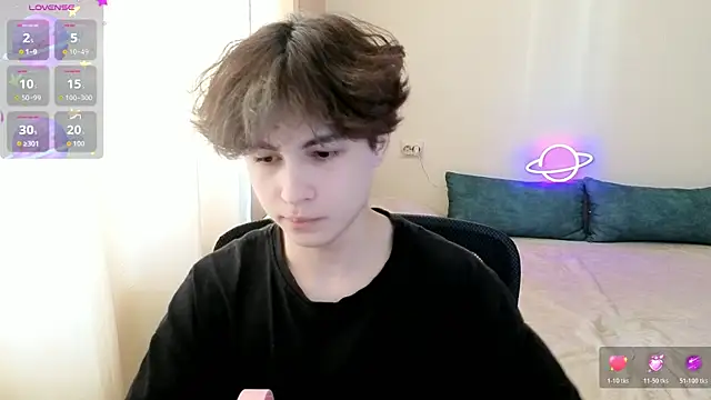 Snapshot of _LukaHayes_ chatting on March 22, 12:08 pm LukaHayes online show from March 22, 12:08 pm