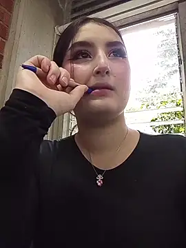 Snapshot of zoe_moon__ chatting on March 28, 4:28 pm zoe moon online show from March 28, 4:28 pm