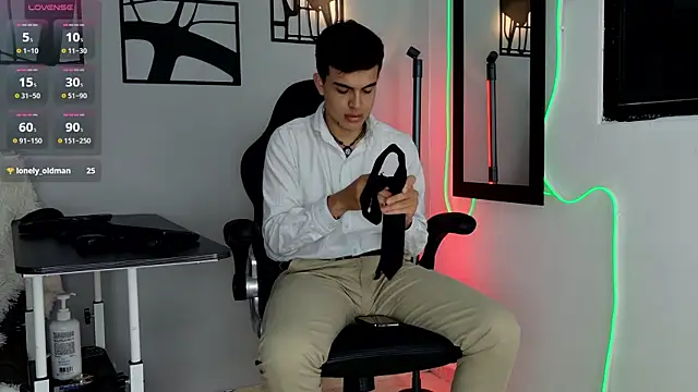 Snapshot of nico_pelusa chatting on March 4, 10:54 am nico pelusa online show from March 4, 10:54 am