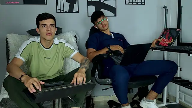 Snapshot of nico_pelusa chatting on March 9, 10:30 am nico pelusa online show from March 9, 10:30 am