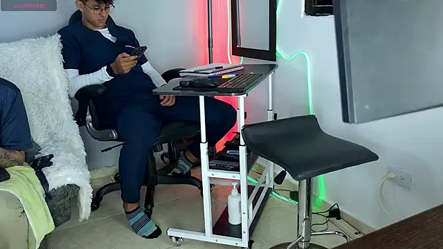 Snapshot of nico_pelusa chatting on March 11, 10:21 am nico pelusa online show from March 11, 10:21 am