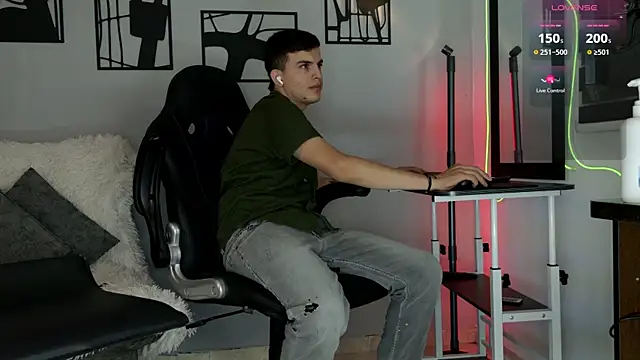 Snapshot of nico_pelusa chatting on March 23, 11:36 am nico pelusa online show from March 23, 11:36 am