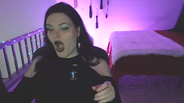 VixieNyx online show from April 7, 4:07 pm