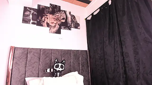Helldy 666 online show from May 17, 7:50 am