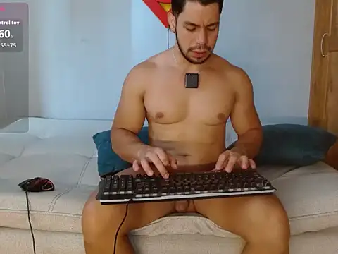 axellblue online show from May 8, 2:22 pm