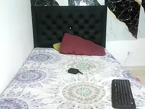 Snapshot of Exotic_doll777 chatting on March 28, 11:04 pm Exotic doll777 online show from March 28, 11:04 pm