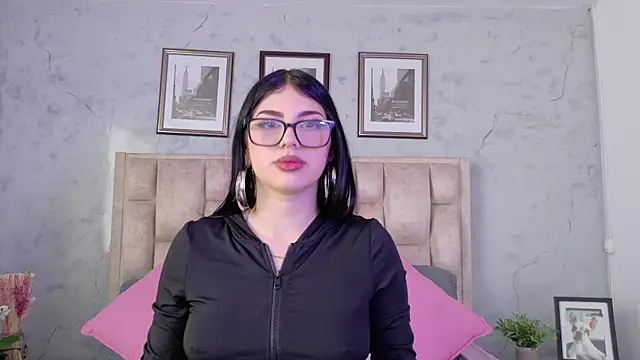 IsabellaRossi online show from May 19, 6:36 pm