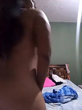 Snapshot of Catleya325 chatting on March 10, 1:32 am Catleya325 online show from March 10, 1:32 am