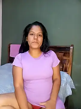 Snapshot of Catleya325 chatting on March 28, 2:11 am Catleya325 online show from March 28, 2:11 am