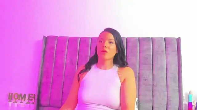 Evelin  thompsson online show from May 12, 3:36 am