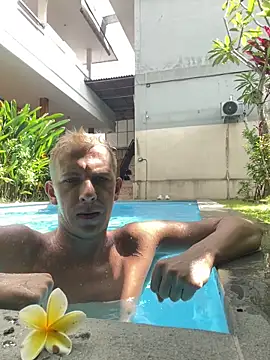 Snapshot of Anton_blond chatting on March 14, 6:52 am Anton blond online show from March 14, 6:52 am