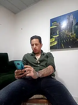 Valentino dominusSex online show from February 26, 9:58 pm