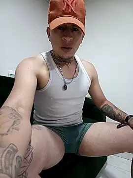 Valentino dominusSex online show from March 19, 11:31 pm