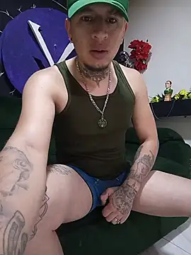 Snapshot of Valentino_dominusSex chatting on May 14, 7:31 pm Valentino dominusSex online show from May 14, 7:31 pm