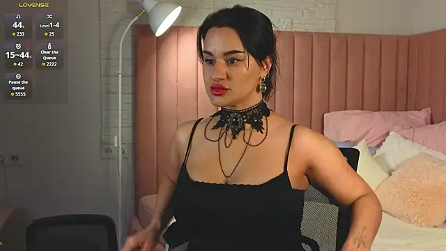 Snapshot of key_of_lust chatting on March 18, 1:31 am key of lust online show from March 18, 1:31 am