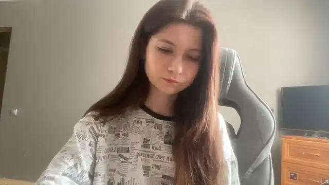 Snapshot of LunnaBliss chatting on February 20, 12:27 pm LunnaBliss online show from February 20, 12:27 pm