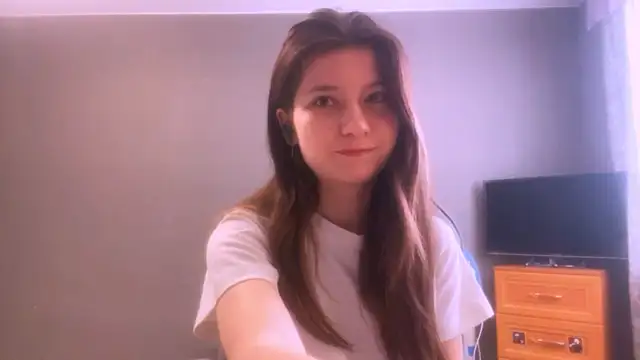 Snapshot of LunnaBliss chatting on March 9, 6:17 am LunnaBliss online show from March 9, 6:17 am