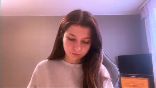 Snapshot of LunnaBliss chatting on March 13, 3:18 pm LunnaBliss online show from March 13, 3:18 pm