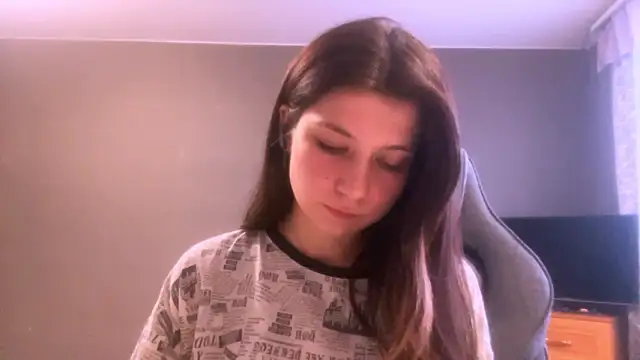 Snapshot of LunnaBliss chatting on March 16, 3:27 pm LunnaBliss online show from March 16, 3:27 pm