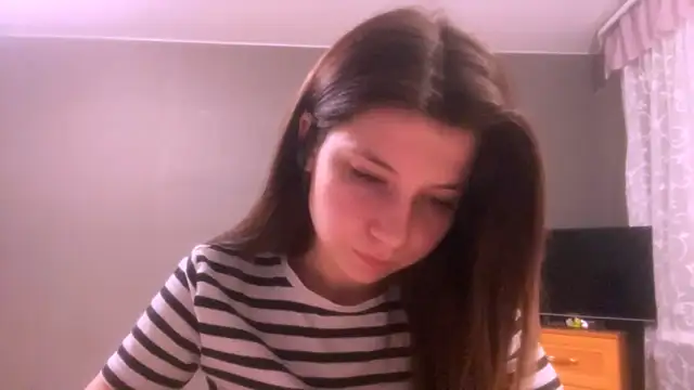 Snapshot of LunnaBliss chatting on March 24, 5:29 pm LunnaBliss online show from March 24, 5:29 pm