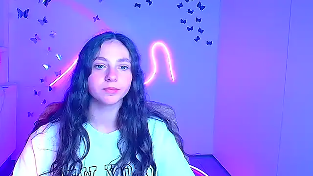 KissMeJulia online show from March 27, 6:51 pm