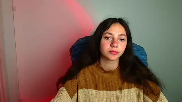 KissMeJulia online show from May 11, 5:24 am