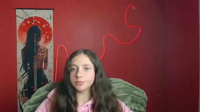 KissMeJulia online show from May 16, 10:36 am