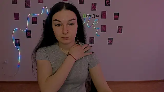 Snapshot of olivia_rage chatting on March 9, 9:24 am olivia rage online show from March 9, 9:24 am