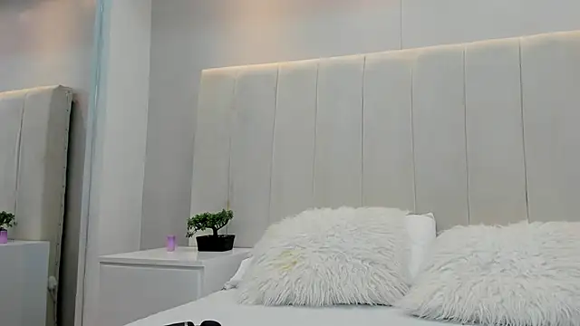 Snapshot of violetta_cutest_ chatting on April 11, 11:14 am violetta cutest online show from April 11, 11:14 am