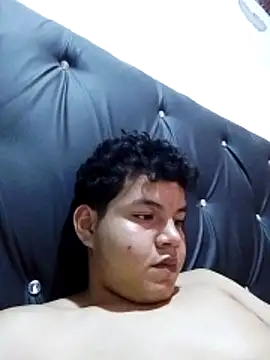 Snapshot of osito19cm chatting on February 21, 1:50 am osito19cm online show from February 21, 1:50 am