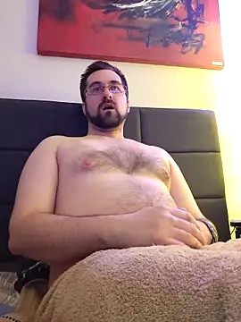 Snapshot of LargeLith chatting on March 30, 9:16 pm LargeLith online show from March 30, 9:16 pm