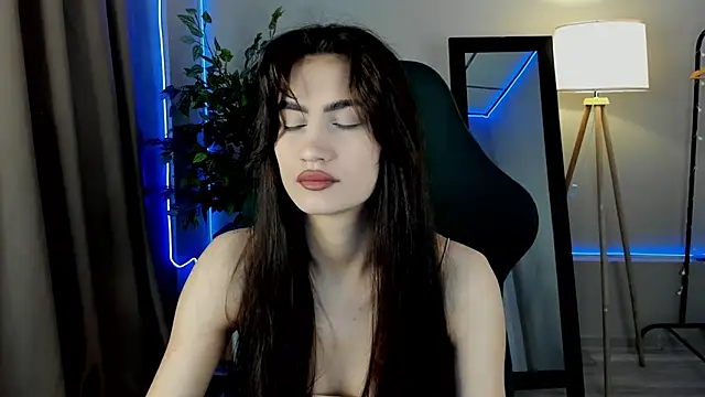 Adele Lanea online show from May 7, 12:38 am